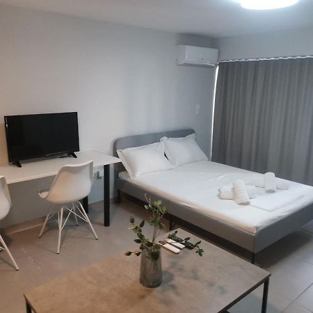 Апартаменты New Cozy Studio In Aigaleo Афины Экстерьер фото